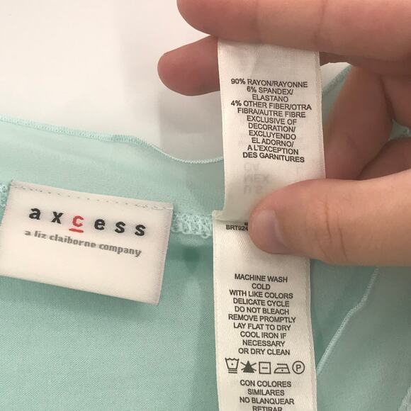 Axcess Liz Claiborne Company Sleeveless Tank Top - Picture 5 of 7